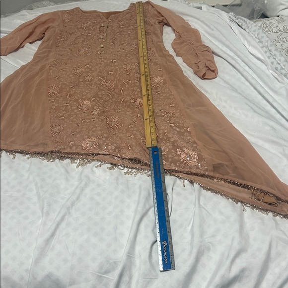 Shalwar kameez  Peach georgette Embroidered  with Duppatta size S - Picture 9 of 17